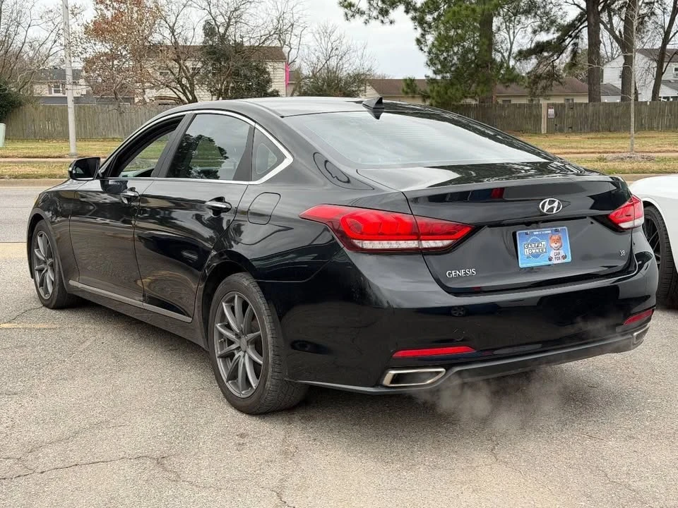 2015 Hyundai Genesis - Image 6 of 20