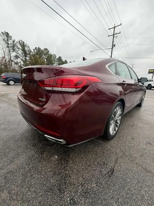 2015 Hyundai Genesis - Image 7 of 17