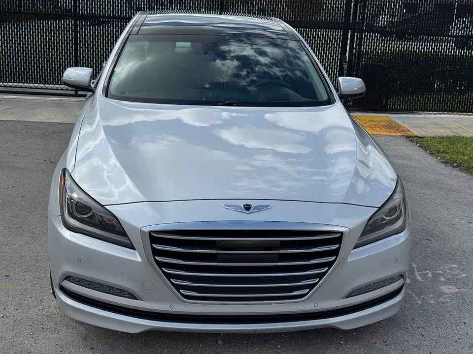 2015 Hyundai Genesis - Image 4 of 10