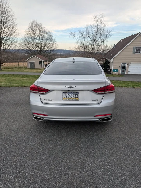2015 Hyundai Genesis - Image 6 of 6