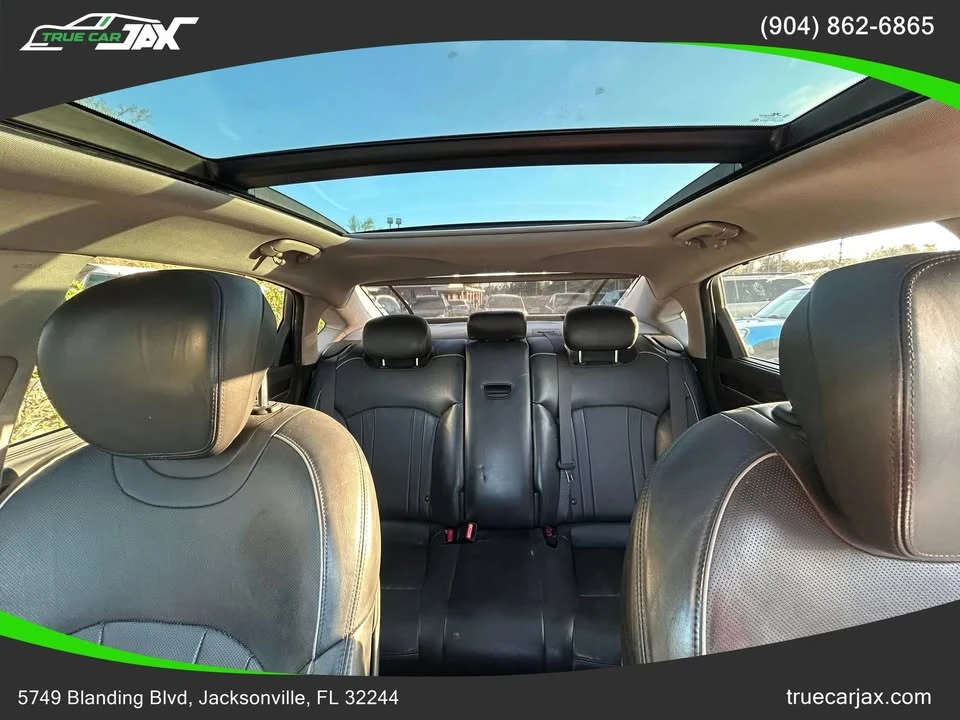 2015 Hyundai Genesis - Image 13 of 20