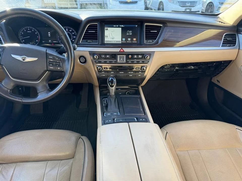 2015 Hyundai Genesis - Image 13 of 20