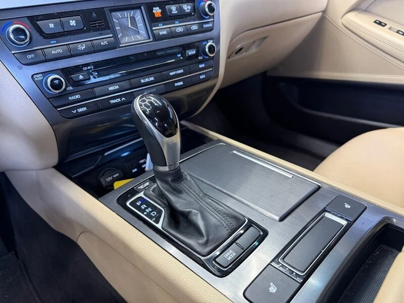2015 Hyundai Genesis - Image 20 of 20
