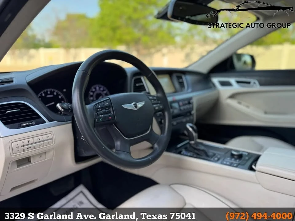 2015 Hyundai Genesis - Image 9 of 13