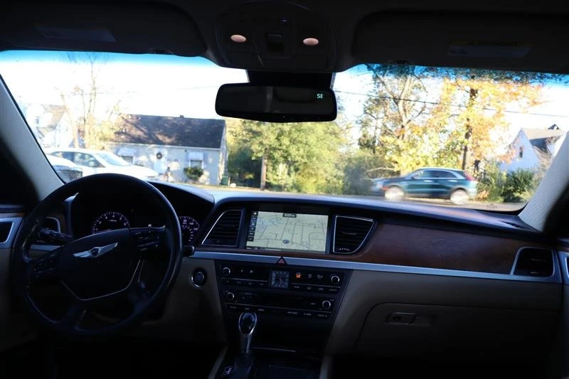 2015 Hyundai Genesis - Image 12 of 15