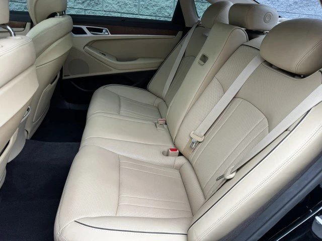 2015 Hyundai Genesis - Image 8 of 20
