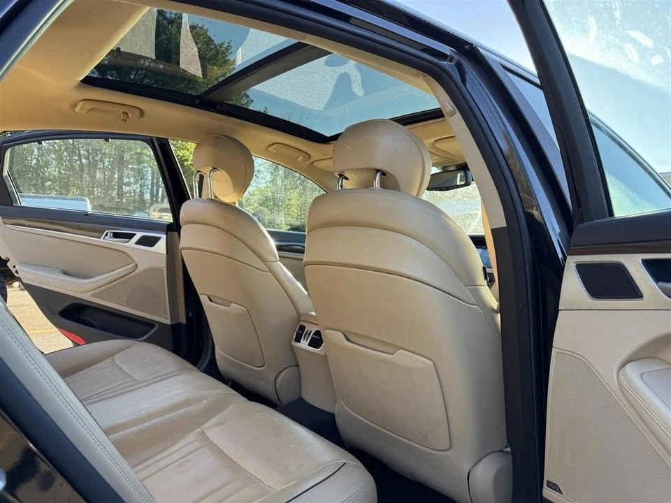 2015 Hyundai Genesis - Image 20 of 20