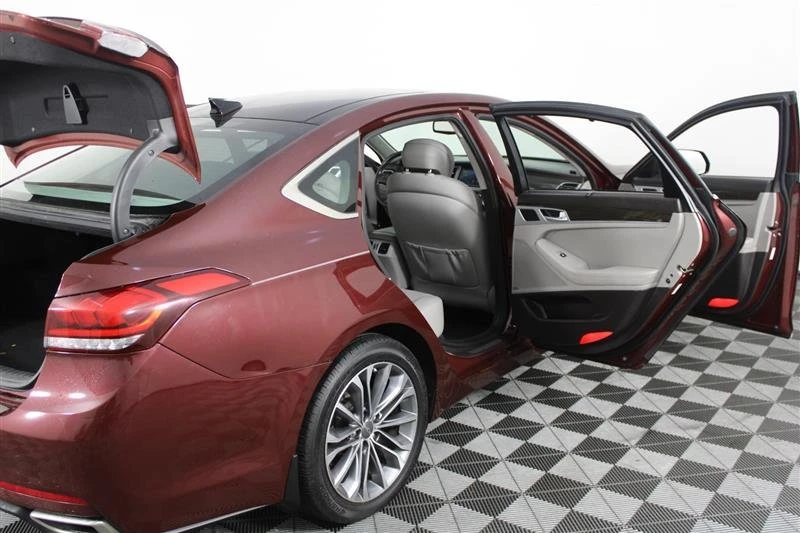 2015 Hyundai Genesis - Image 8 of 20