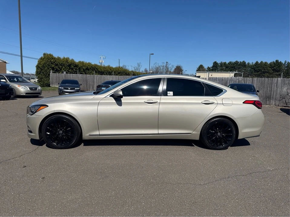 2015 Hyundai Genesis - Image 9 of 21