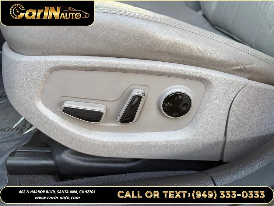 2015 Hyundai Genesis - Image 14 of 20
