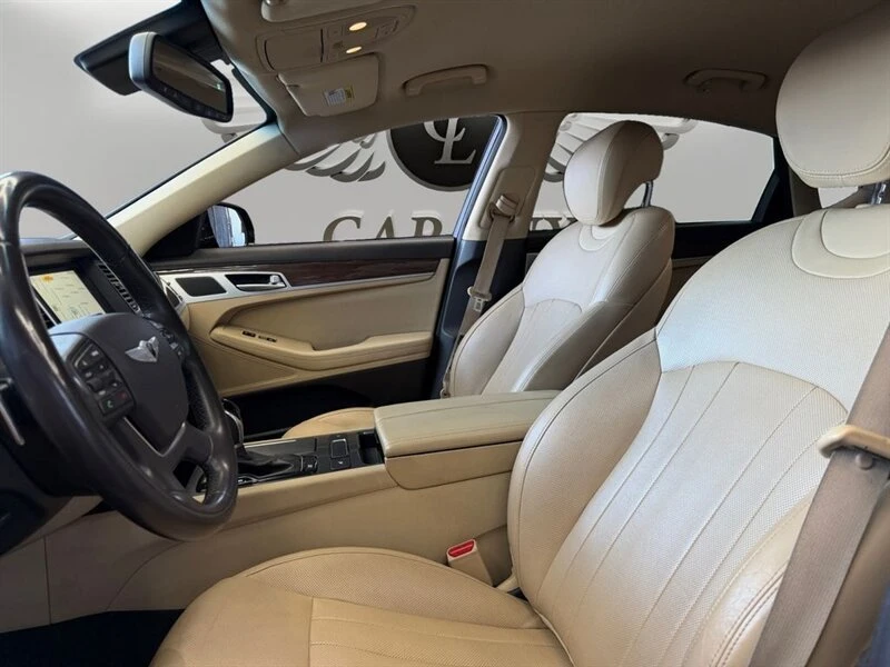 2015 Hyundai Genesis - Image 9 of 20