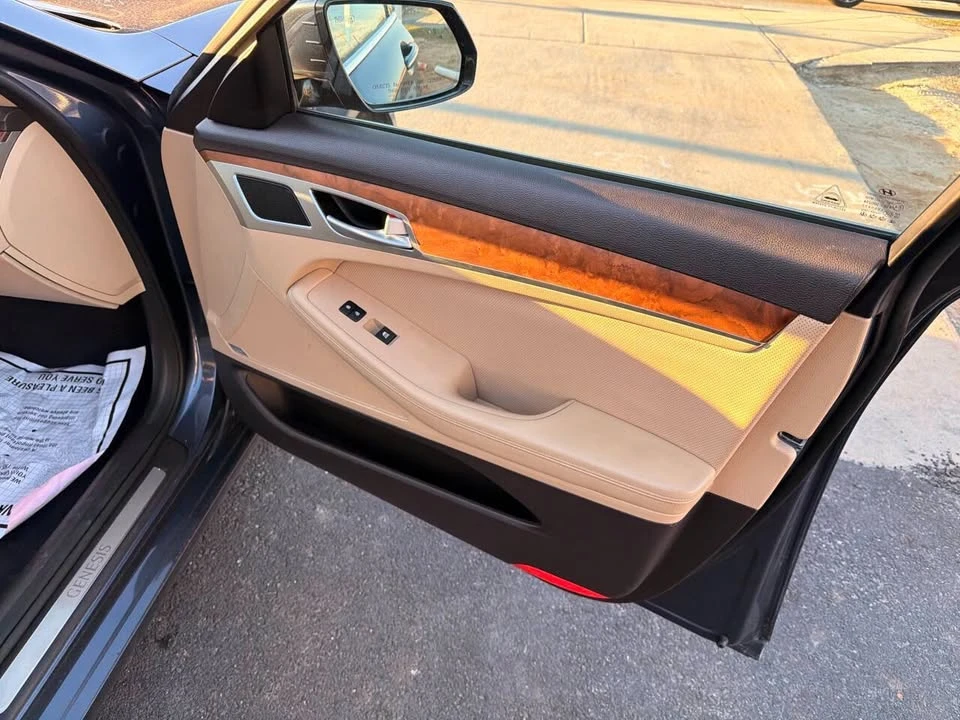 2015 Hyundai Genesis - Image 19 of 19