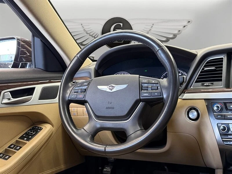 2015 Hyundai Genesis - Image 12 of 20