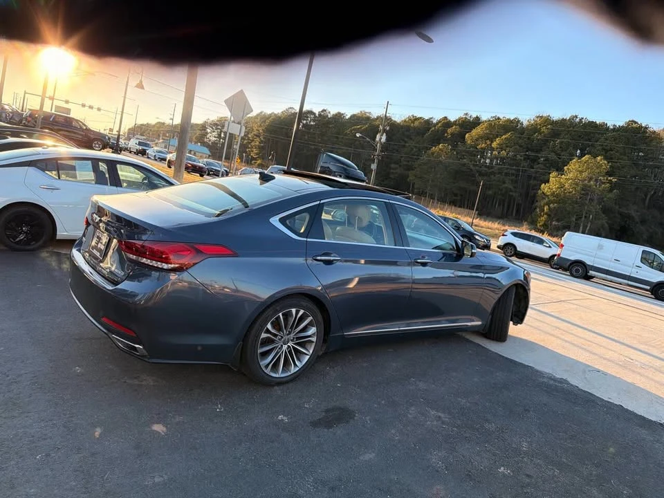 2015 Hyundai Genesis - Image 5 of 19