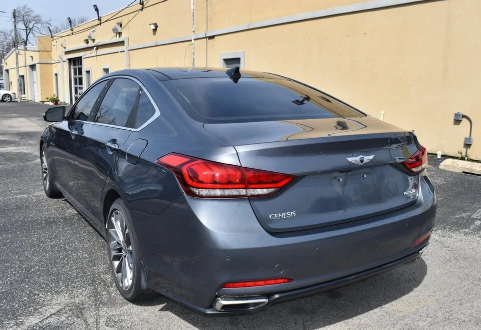 2015 Hyundai Genesis - Image 4 of 20