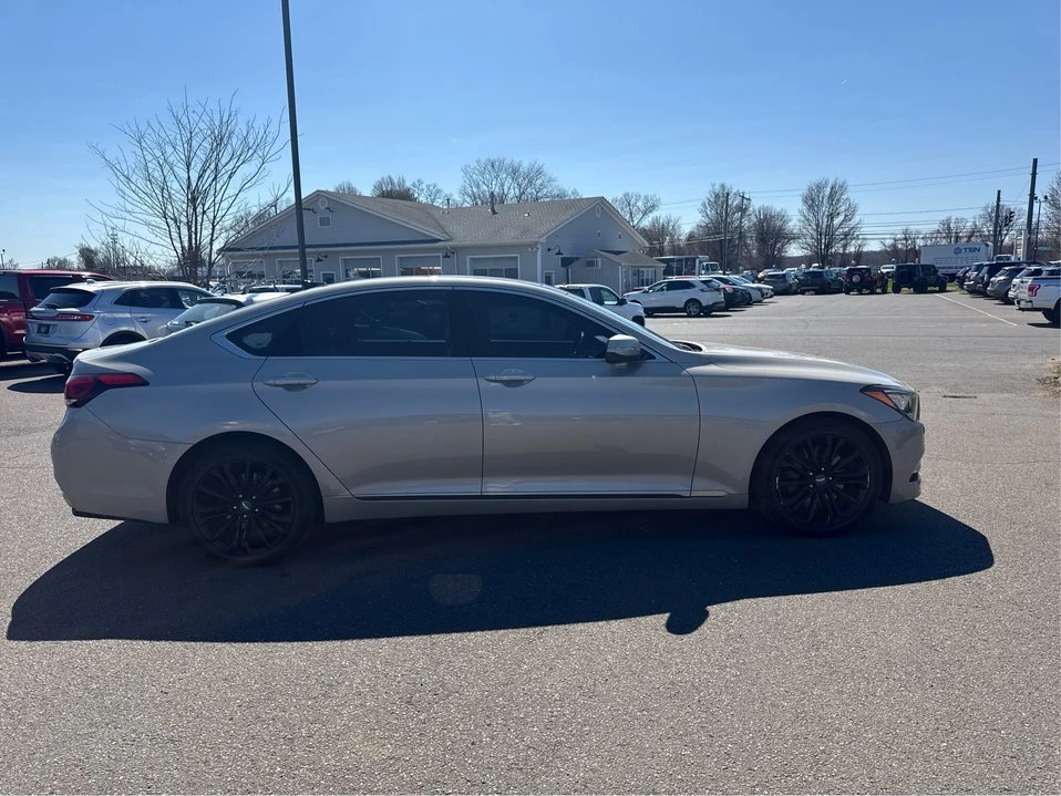 2015 Hyundai Genesis - Image 5 of 21