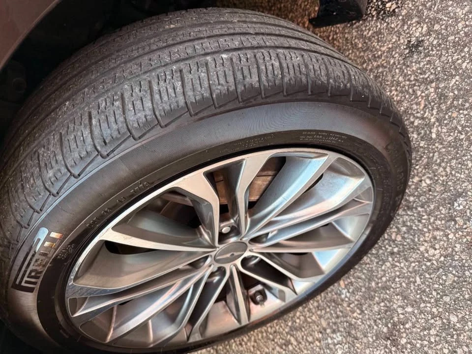 2015 Hyundai Genesis - Image 9 of 20