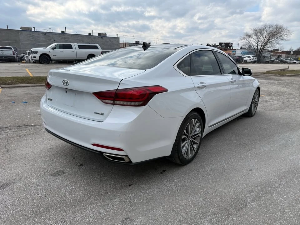 2015 Hyundai Genesis - Image 5 of 20