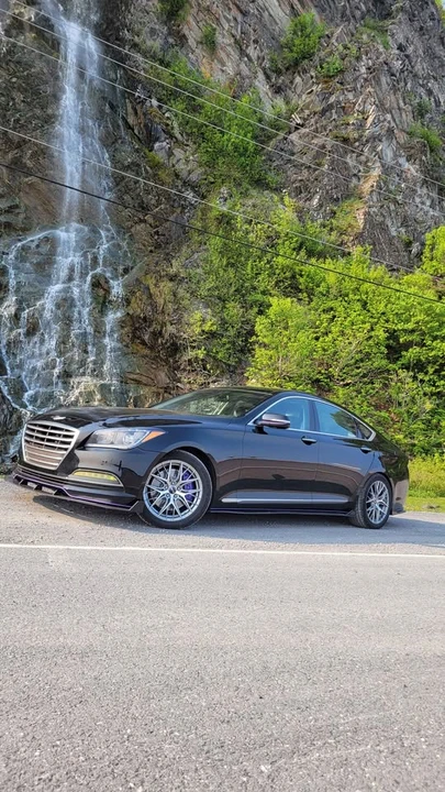 2015 Hyundai Genesis - Image 5 of 6