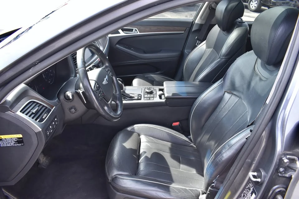 2015 Hyundai Genesis - Image 10 of 20