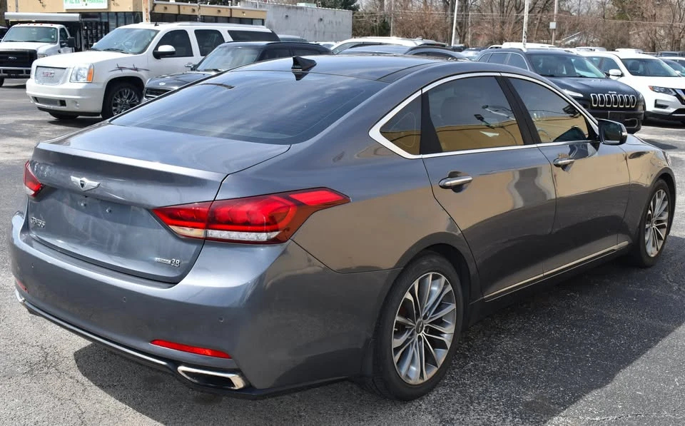 2015 Hyundai Genesis - Image 5 of 20