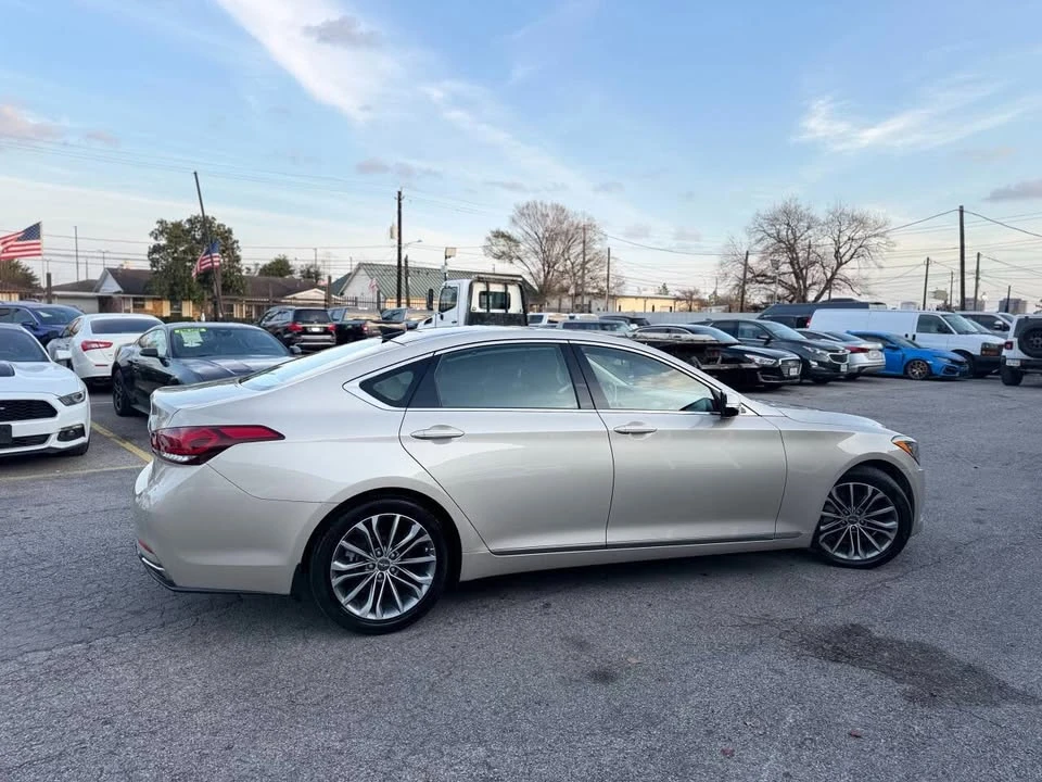 2015 Hyundai Genesis - Image 6 of 17