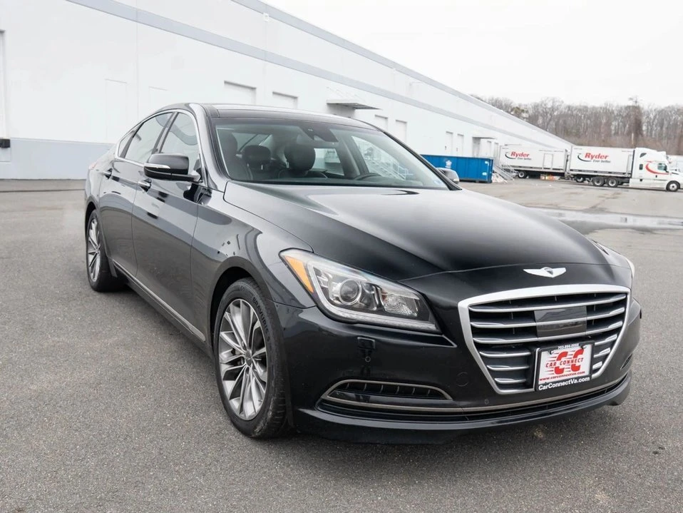 2015 Hyundai Genesis - Image 8 of 20