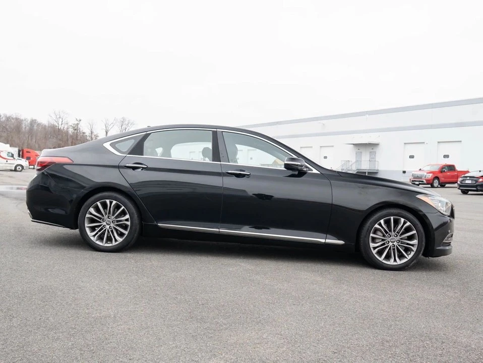 2015 Hyundai Genesis - Image 7 of 20