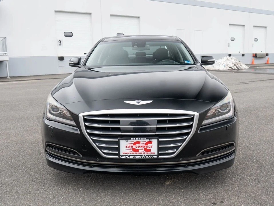 2015 Hyundai Genesis - Image 9 of 20