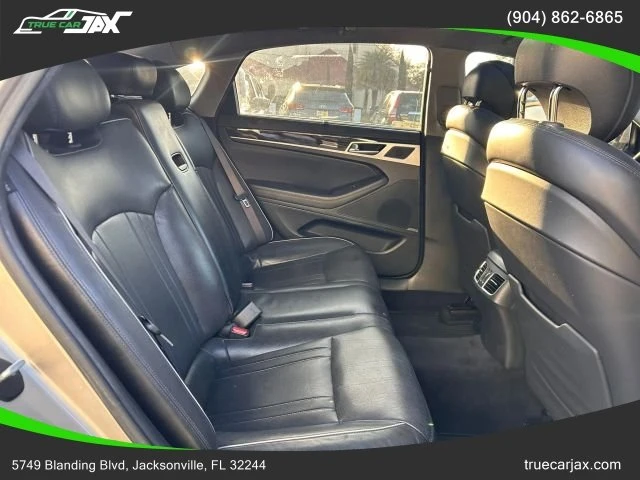 2015 Hyundai Genesis - Image 9 of 18
