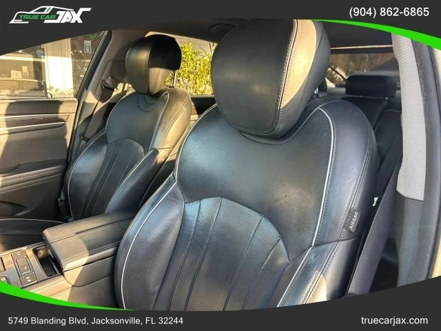 2015 Hyundai Genesis - Image 13 of 18