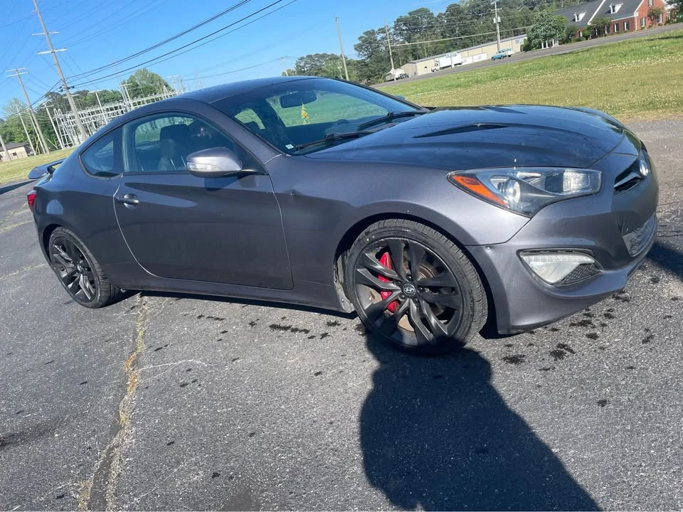 2015 Hyundai Genesis - Image 3 of 9
