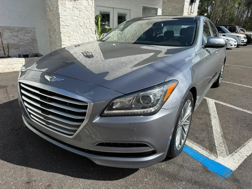 2015 Hyundai Genesis - Image 8 of 20