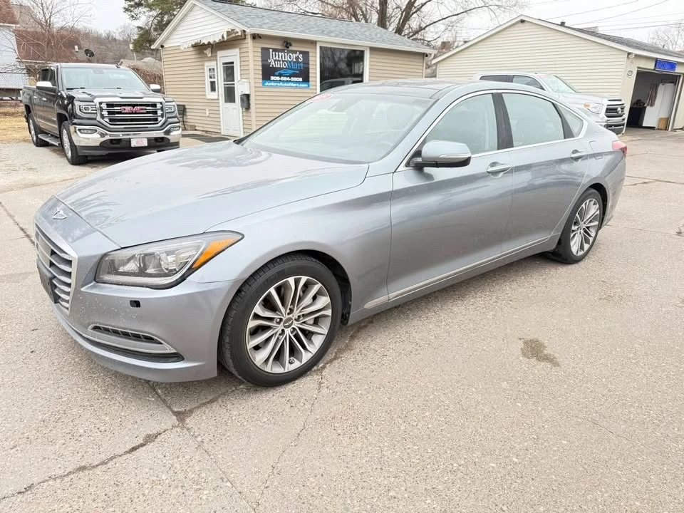 2015 Hyundai Genesis - Image 4 of 12