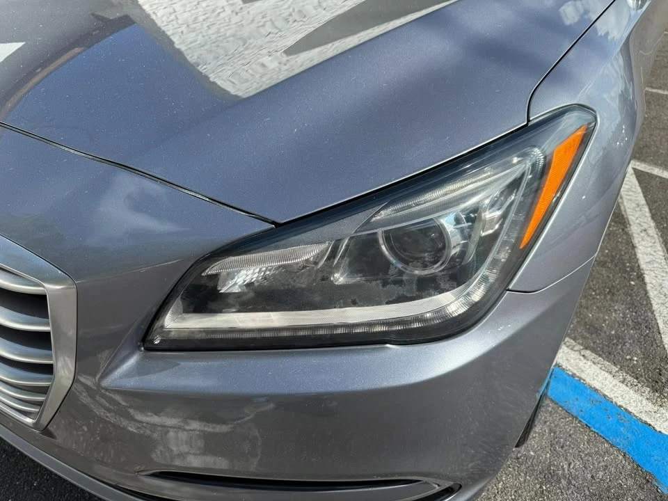 2015 Hyundai Genesis - Image 10 of 20