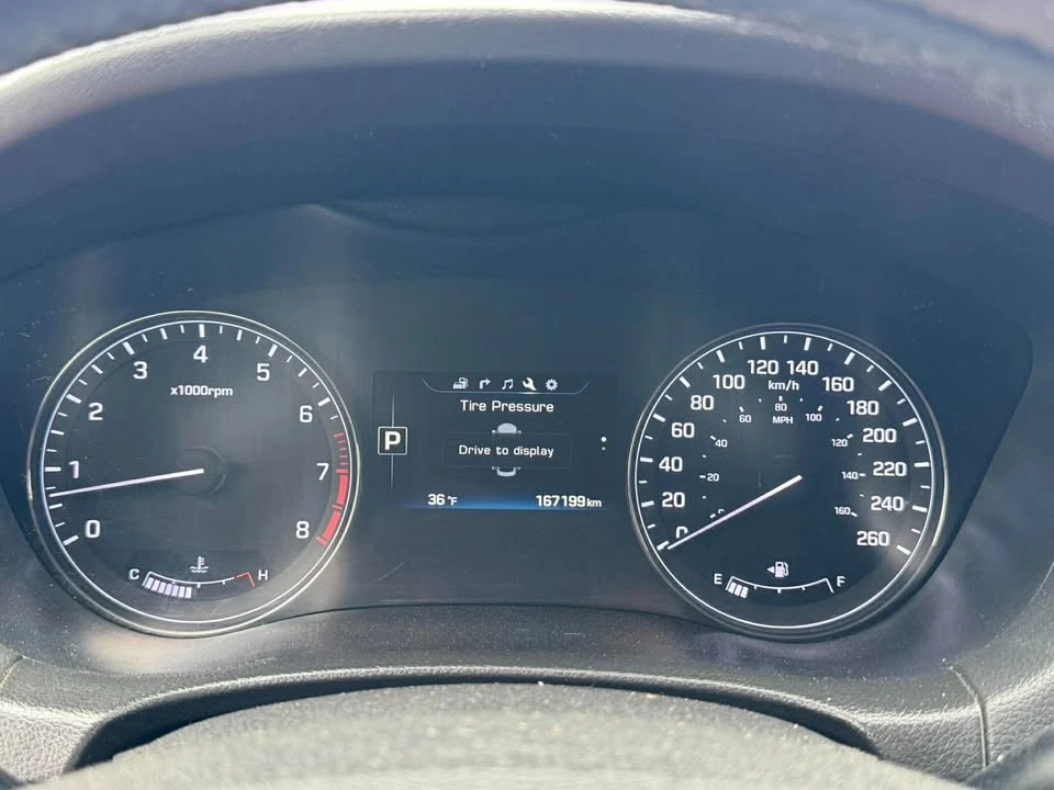 2015 Hyundai Genesis - Image 9 of 18