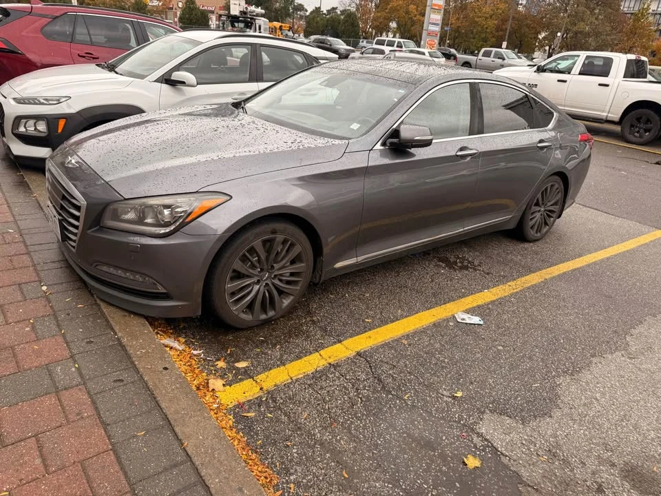 2015 Hyundai Genesis - Image 14 of 20