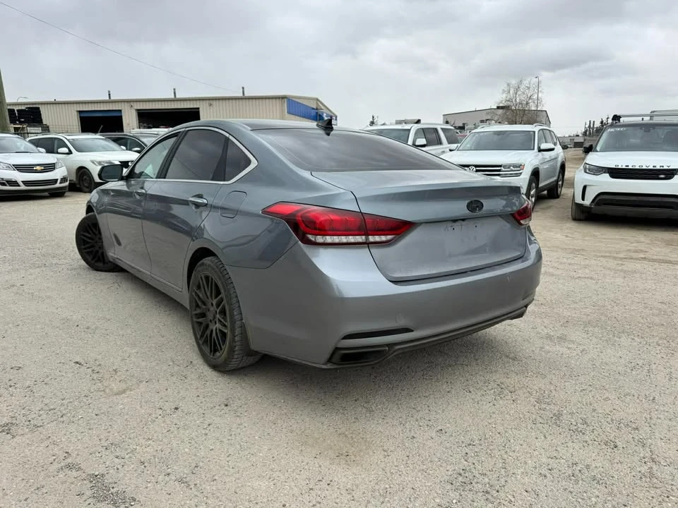 2015 Hyundai Genesis - Image 5 of 18