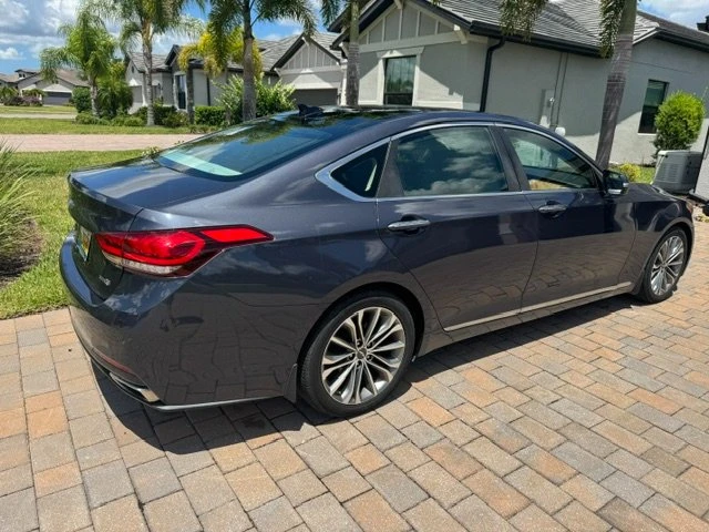 2015 Hyundai Genesis - Image 9 of 17