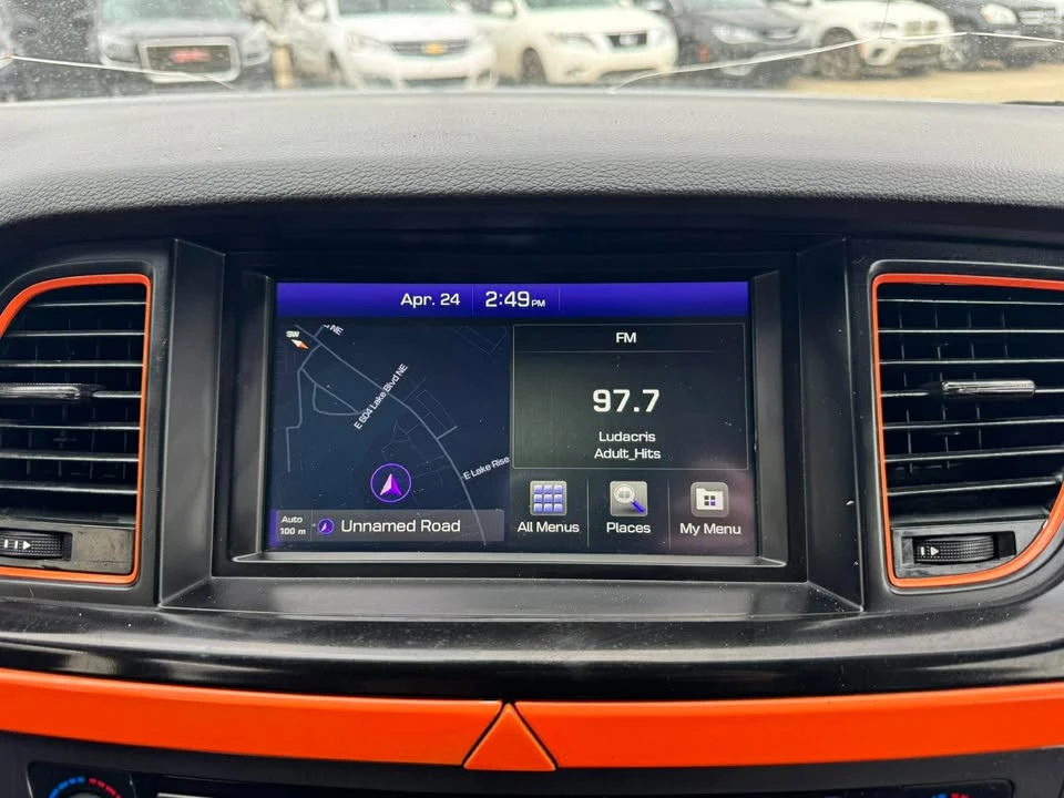 2015 Hyundai Genesis - Image 10 of 18
