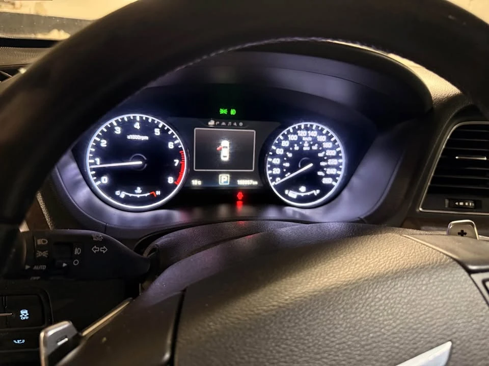 2015 Hyundai Genesis - Image 19 of 20
