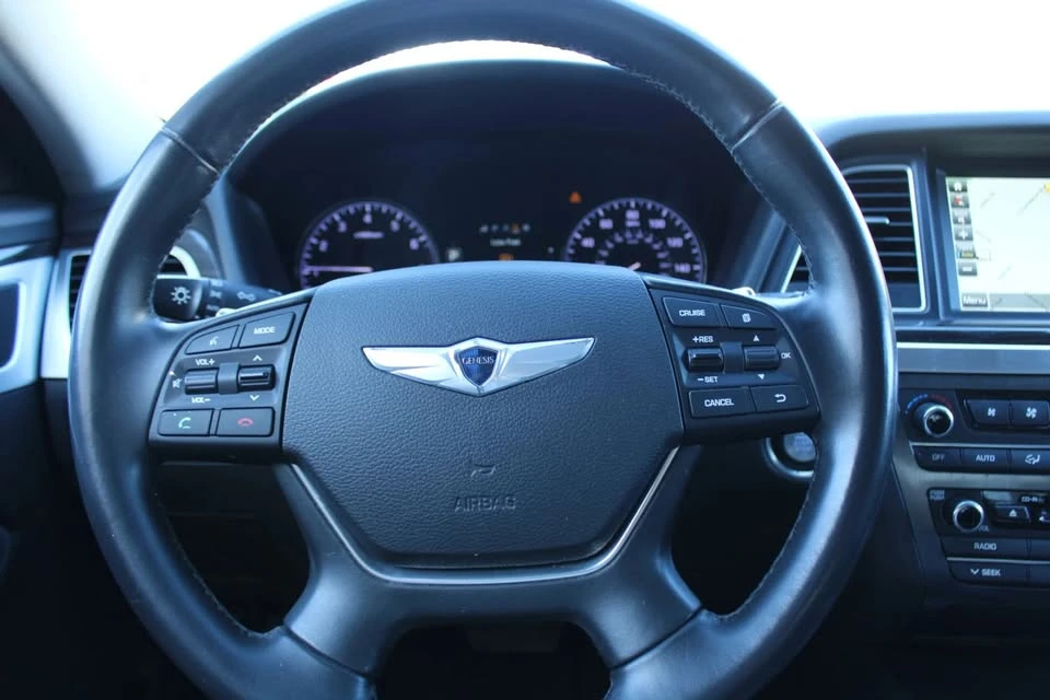 2015 Hyundai Genesis - Image 8 of 19