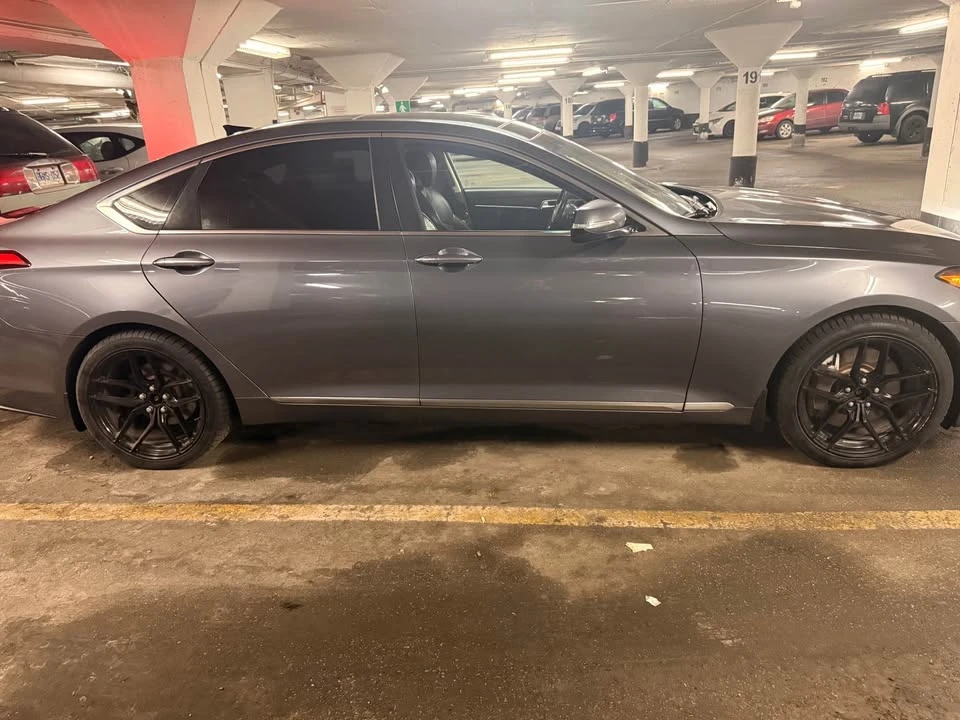 2015 Hyundai Genesis - Image 2 of 20