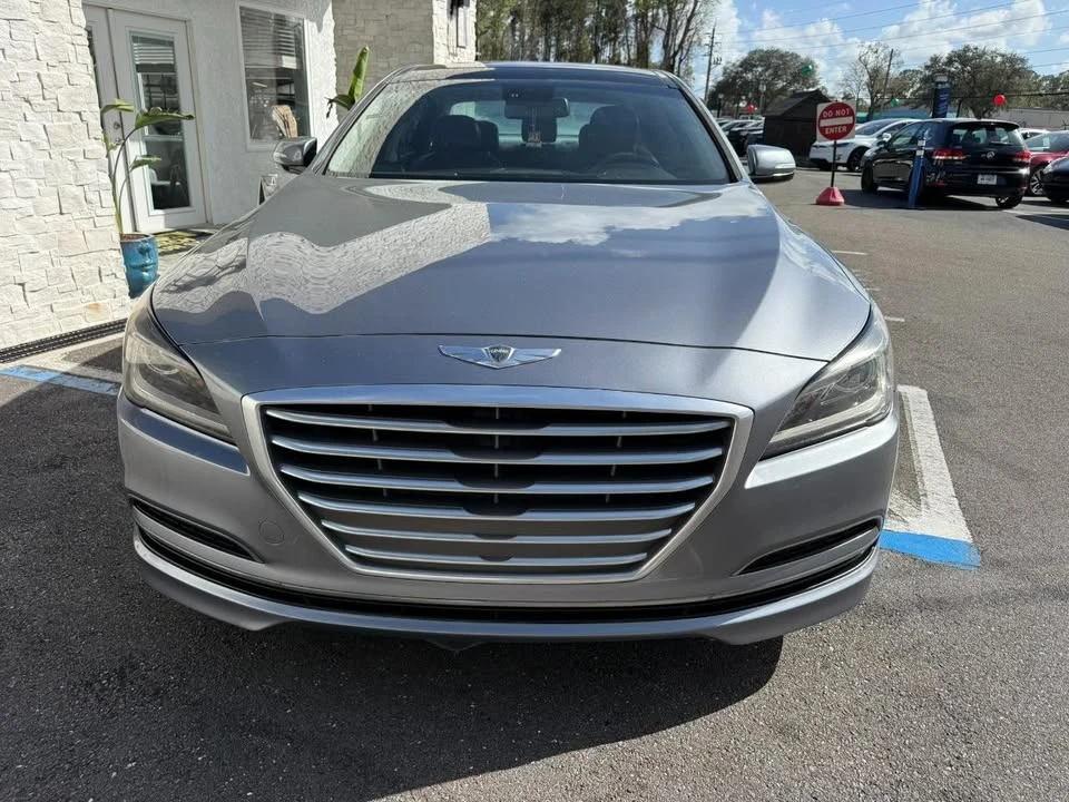 2015 Hyundai Genesis - Image 9 of 20