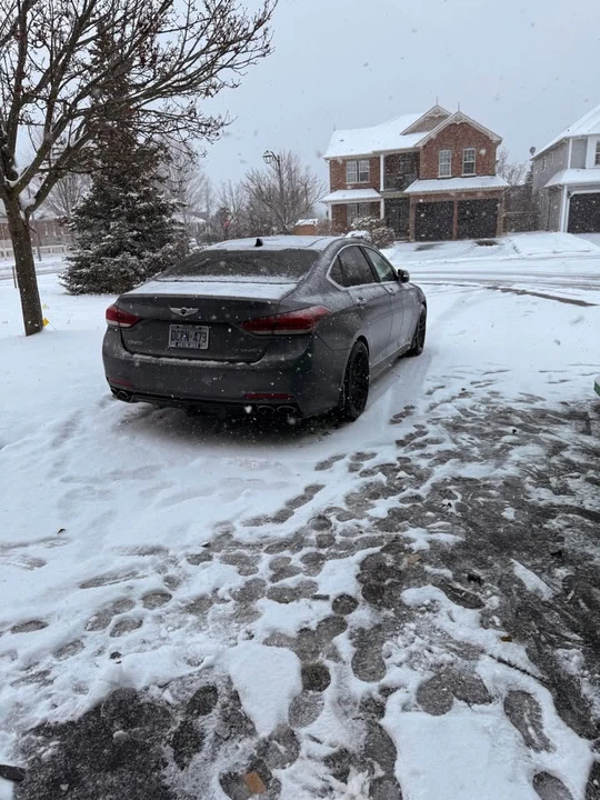 2015 Hyundai Genesis - Image 12 of 20