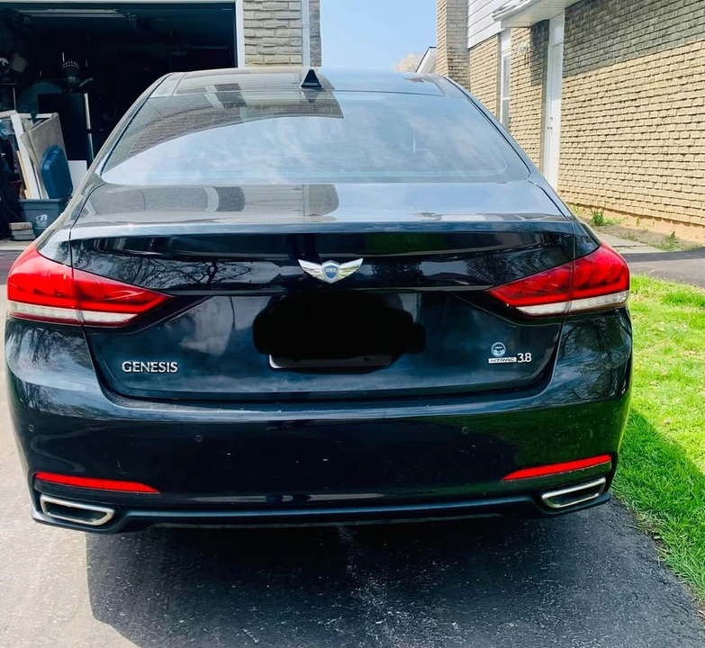2015 Hyundai Genesis - Image 6 of 6