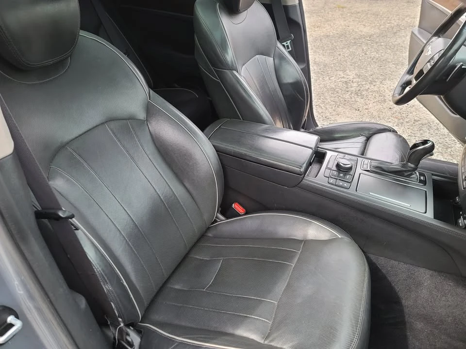 2015 Hyundai Genesis - Image 14 of 15