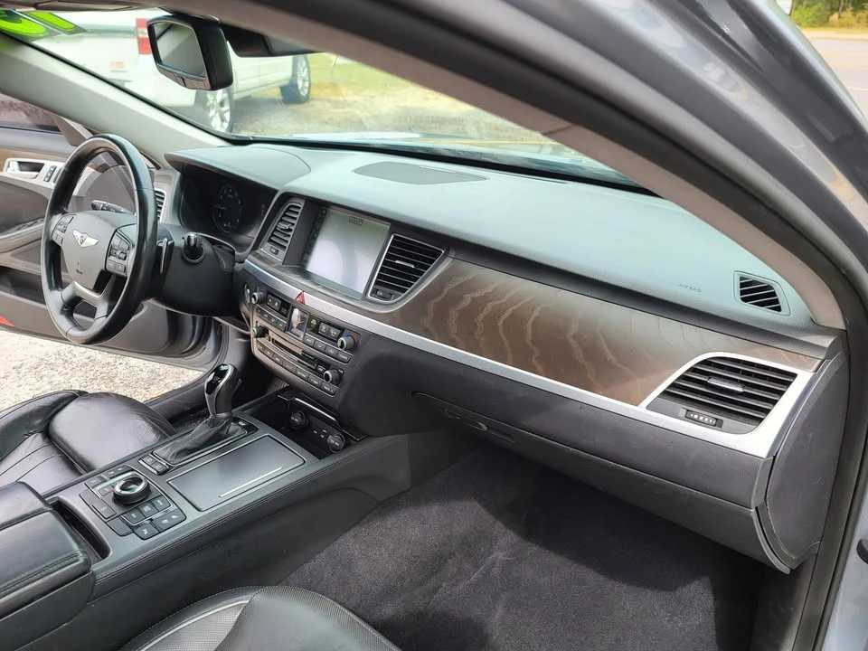2015 Hyundai Genesis - Image 15 of 15