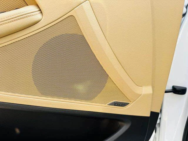 2015 Hyundai Genesis - Image 10 of 17