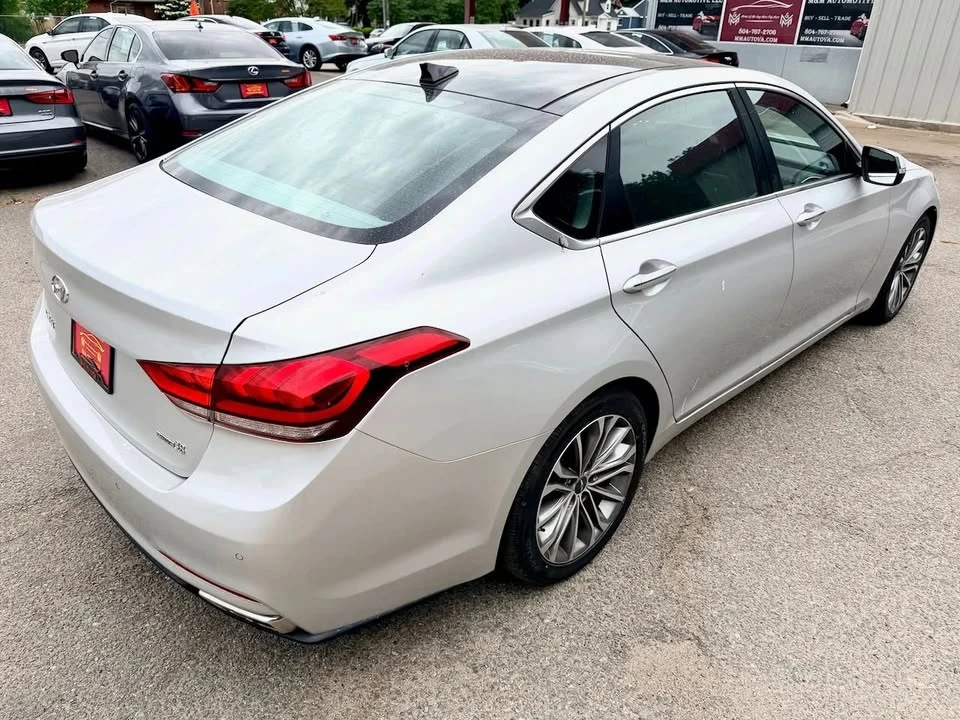 2015 Hyundai Genesis - Image 8 of 20